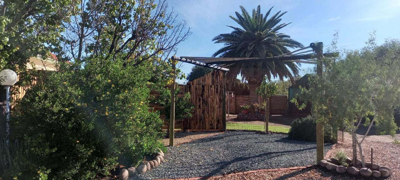 Mitat Guesthouse Beaufort West Dış mekan fotoğraf