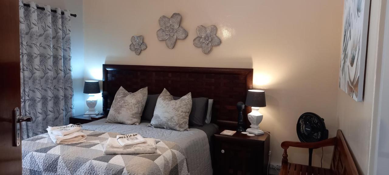 Mitat Guesthouse Beaufort West Dış mekan fotoğraf