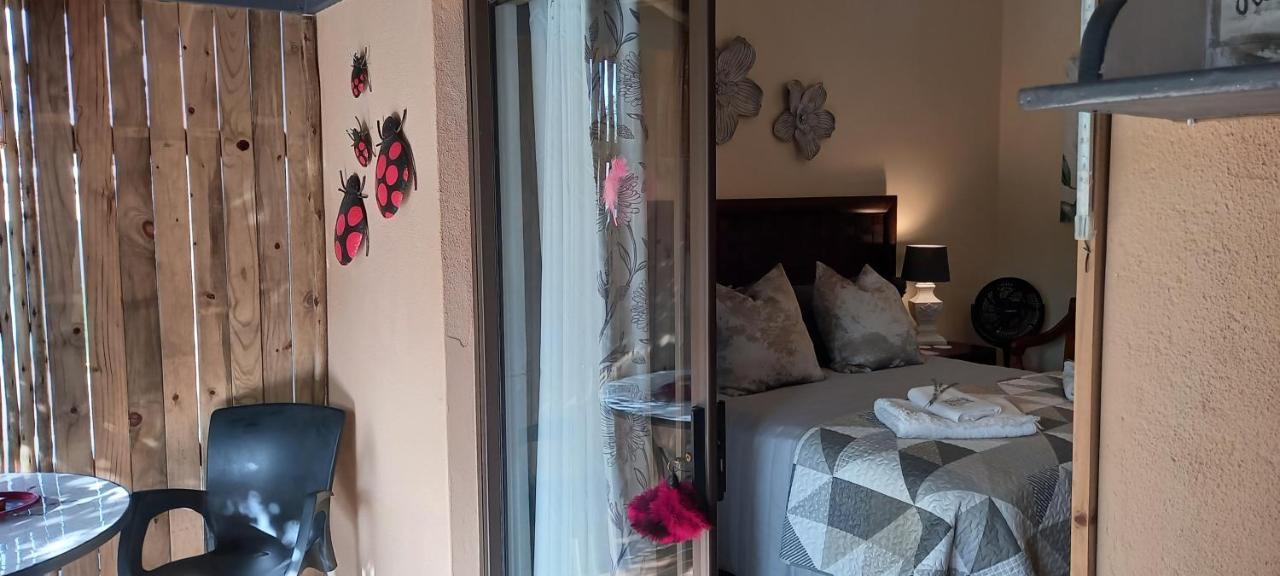 Mitat Guesthouse Beaufort West Dış mekan fotoğraf
