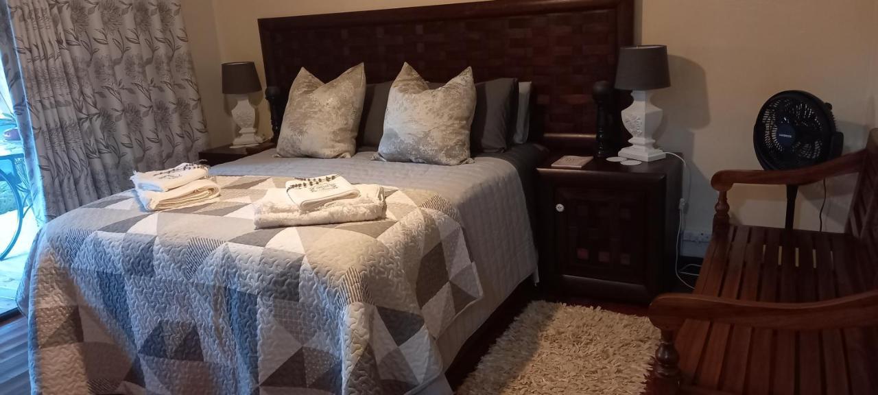 Mitat Guesthouse Beaufort West Dış mekan fotoğraf
