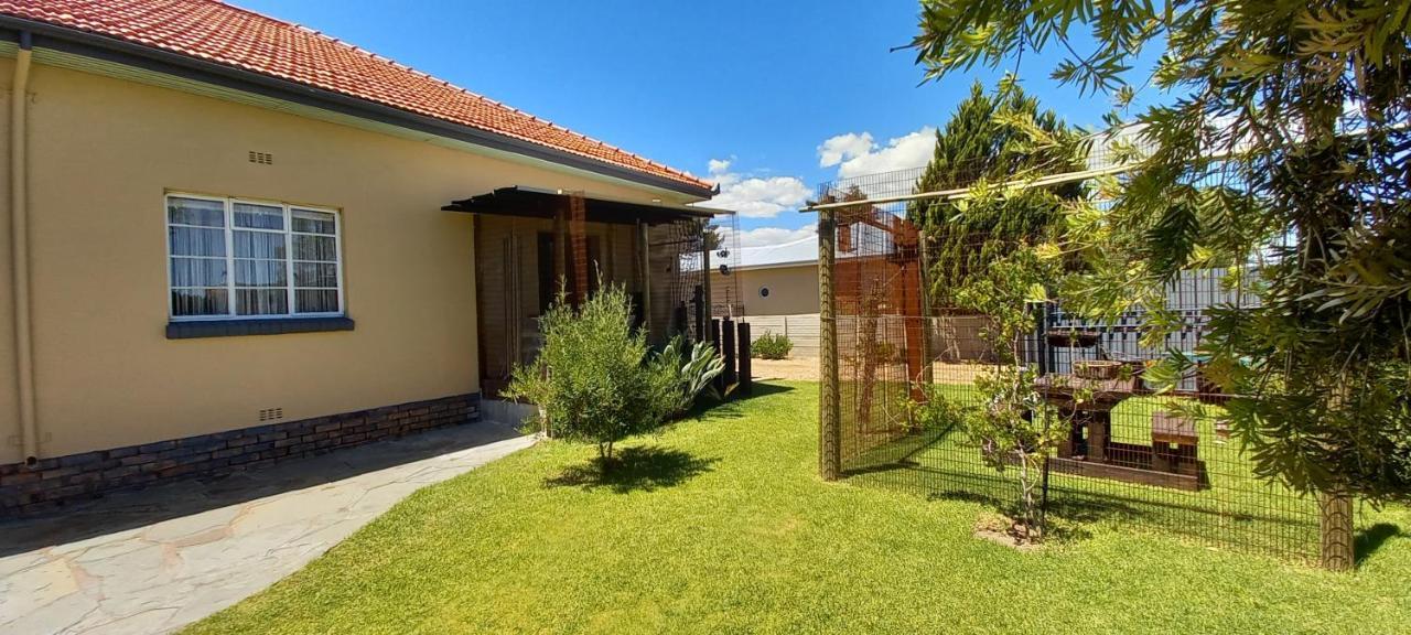 Mitat Guesthouse Beaufort West Dış mekan fotoğraf