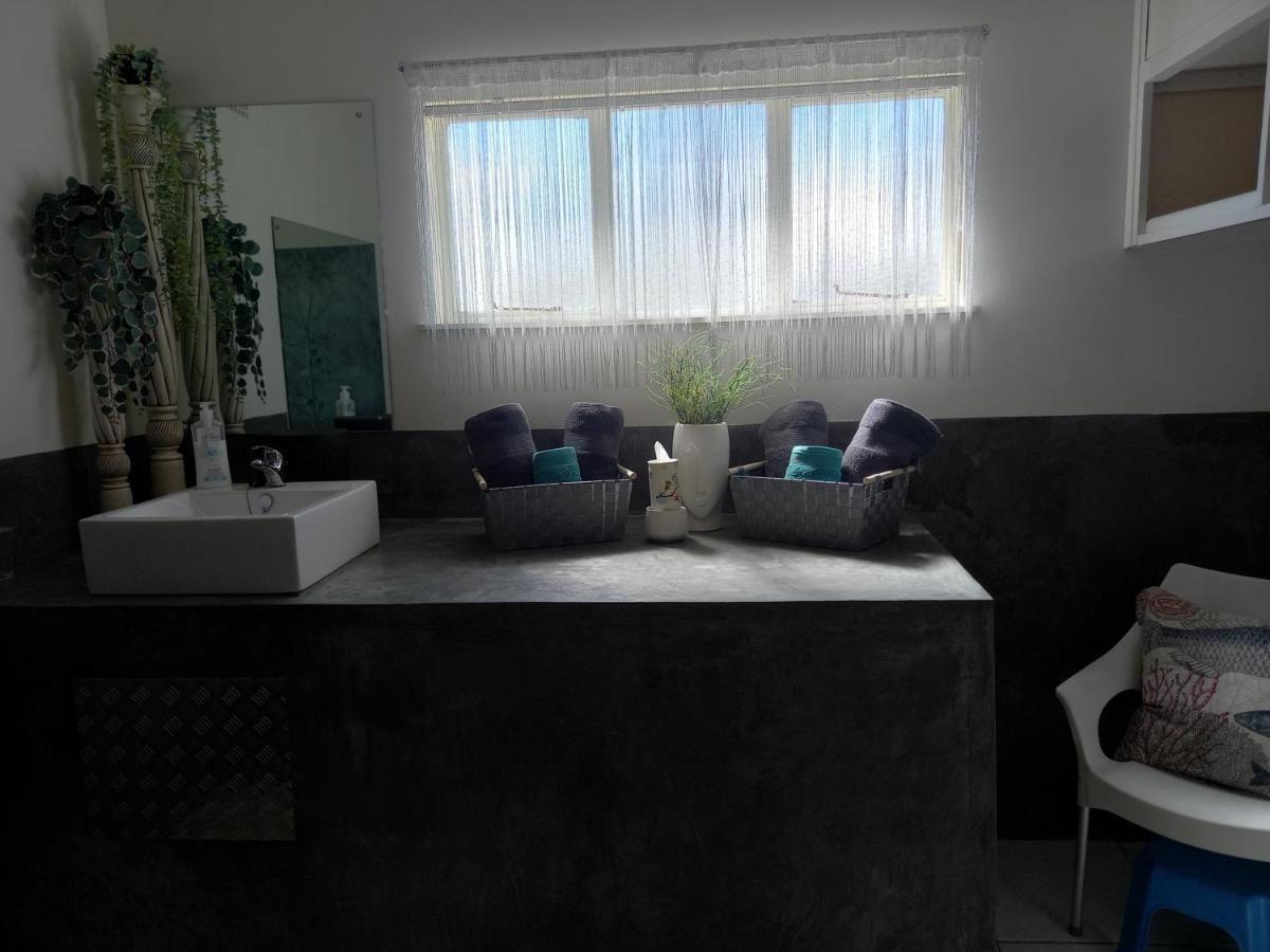 Mitat Guesthouse Beaufort West Dış mekan fotoğraf