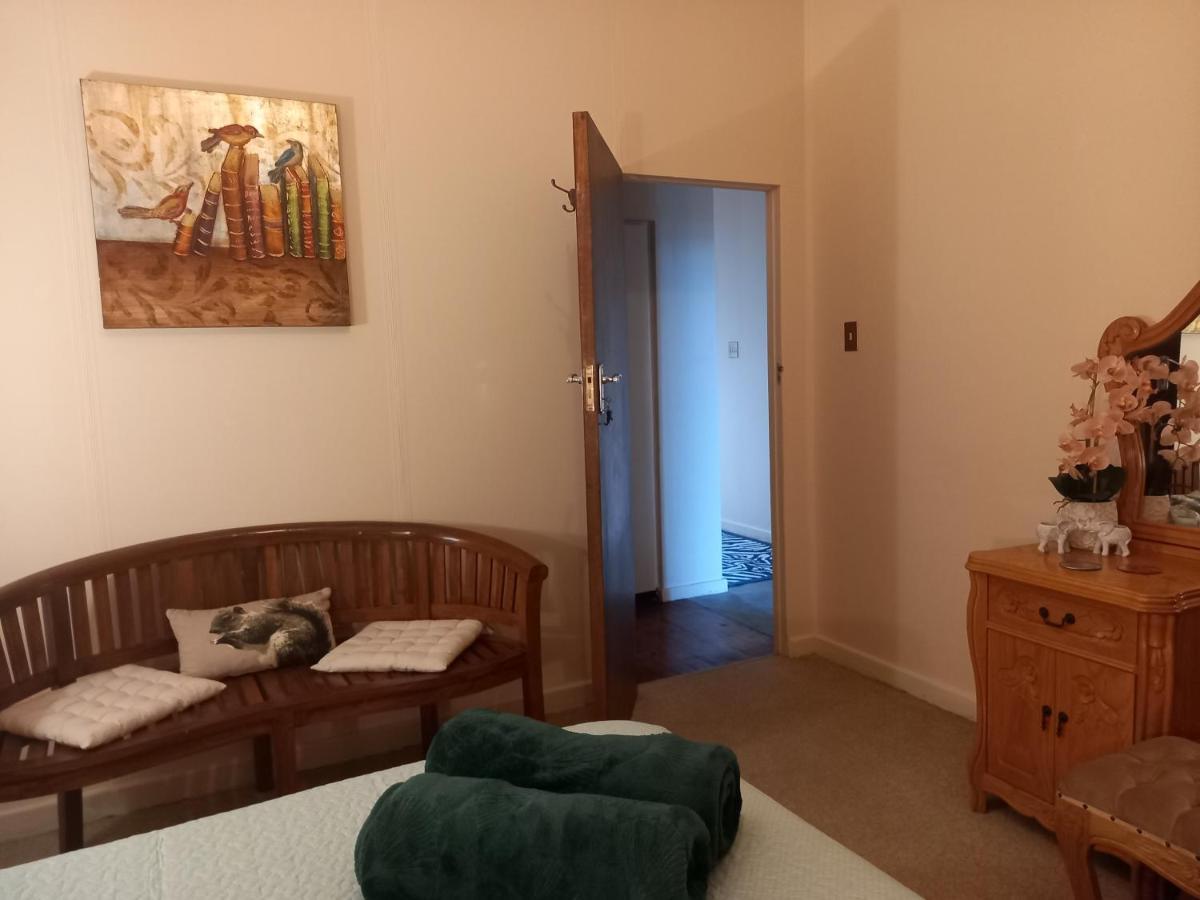 Mitat Guesthouse Beaufort West Dış mekan fotoğraf